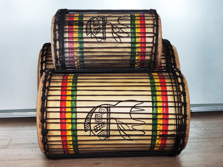Ensemble de tambours basses dunun - Set de doundouns de Guinée