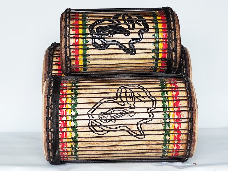 Ensemble de tambours basses dunun - Set de doundouns de Guinée