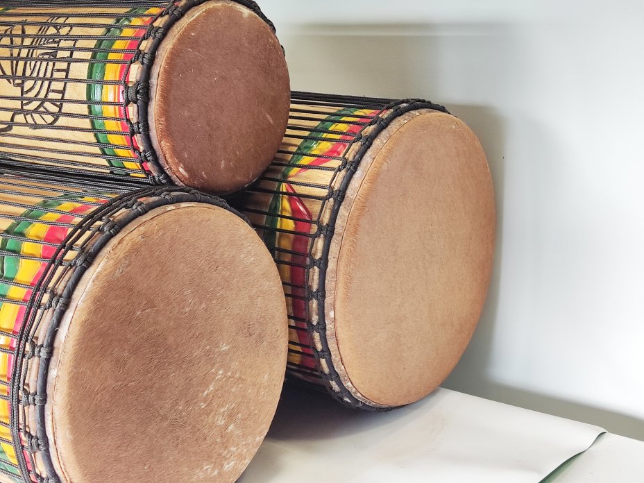 Ensemble de tambours basses dunun - Set de doundouns de Guinée 6659