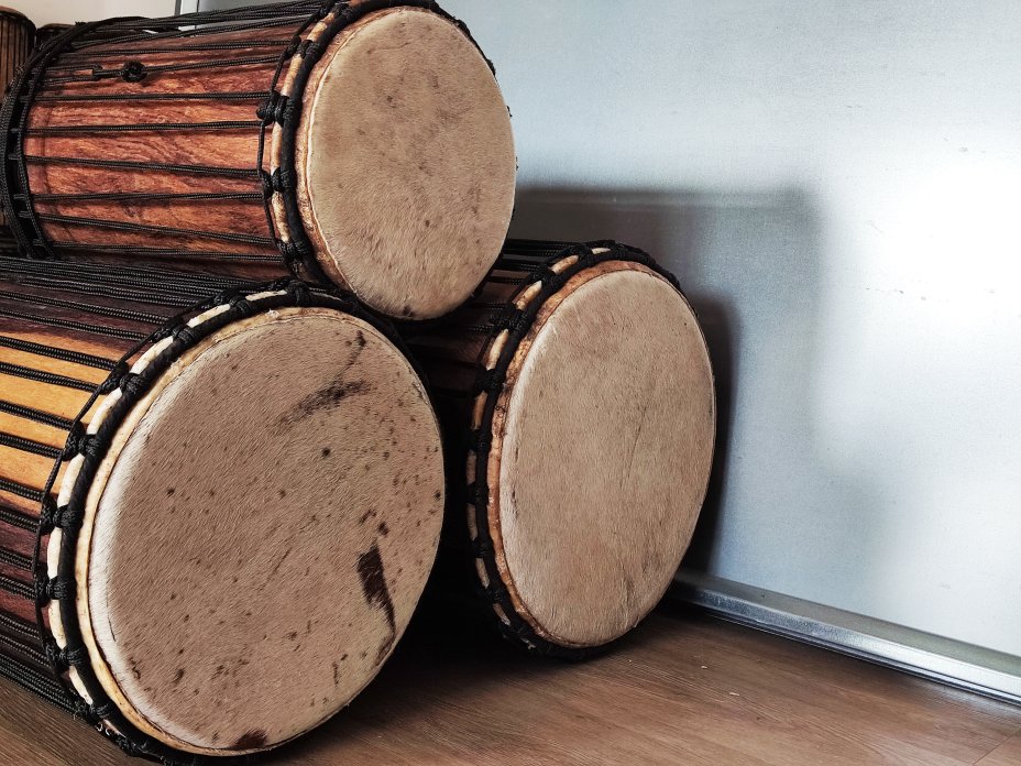 Ensemble de tambours basses dunun - Set de doundouns du Mali
