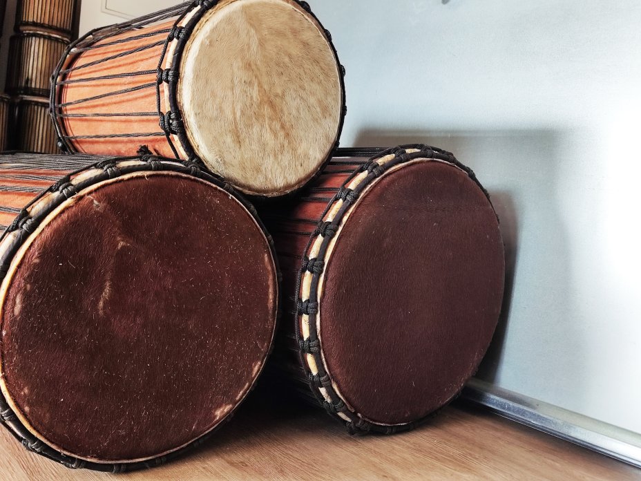 Ensemble de tambours basses dunun - Set de doundouns du Mali